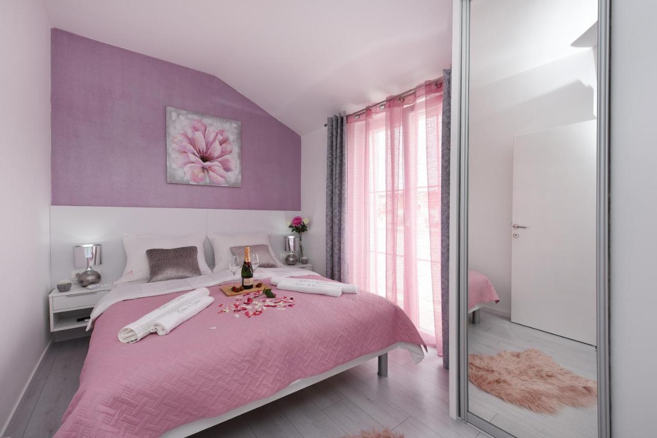 Deluxe Apartman Korina & Ramona Zadar Buitenkant foto