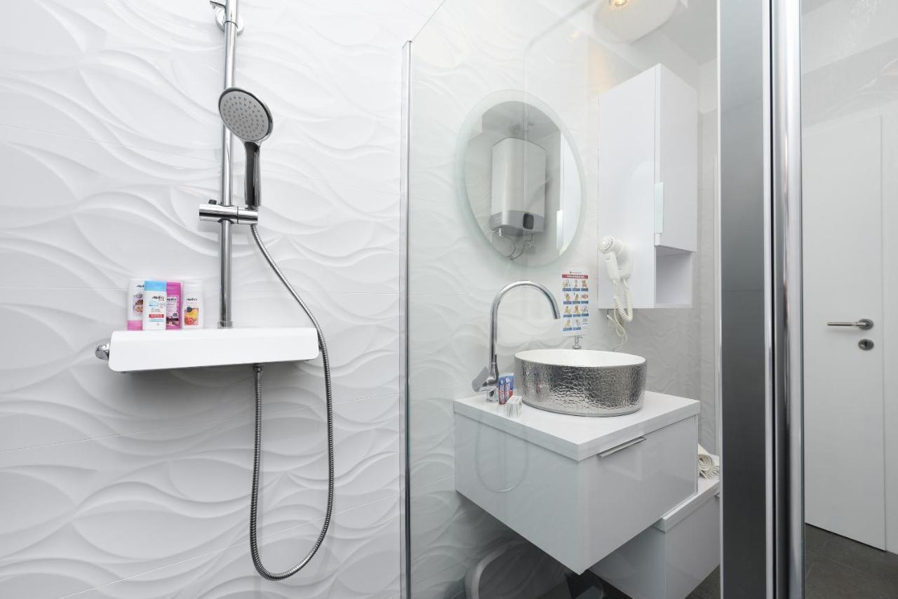 Deluxe Apartman Korina & Ramona Zadar Buitenkant foto