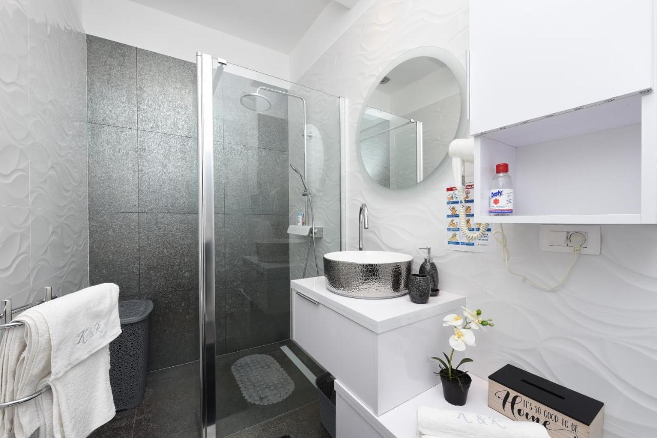 Deluxe Apartman Korina & Ramona Zadar Buitenkant foto