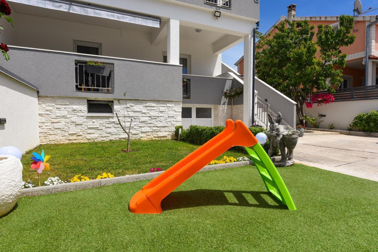 Deluxe Apartman Korina & Ramona Zadar Buitenkant foto