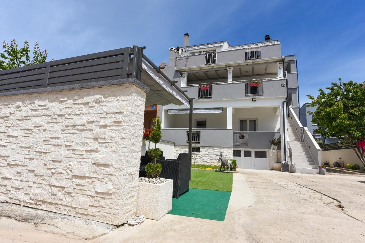 Deluxe Apartman Korina & Ramona Zadar Buitenkant foto