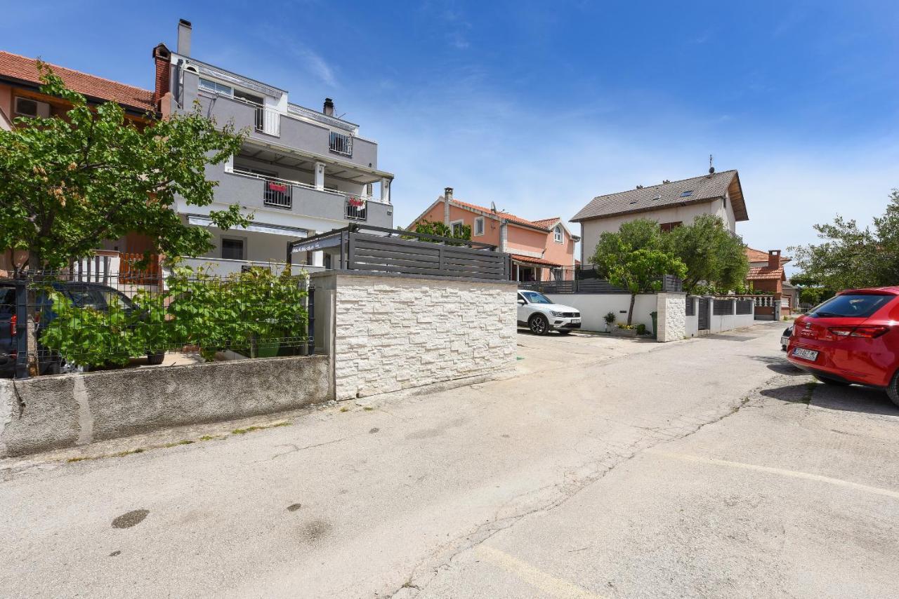 Deluxe Apartman Korina & Ramona Zadar Buitenkant foto